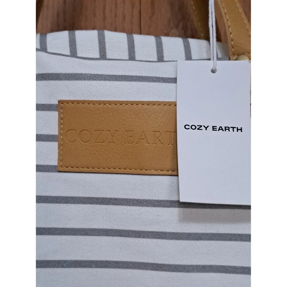 Cozy Earth Reusable Bamboo Canvas Blanket Tote Storage Bag White Gray Striped